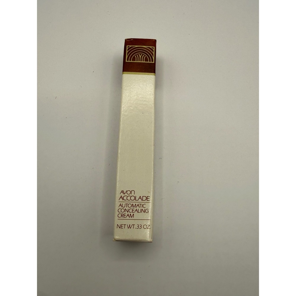 Vintage Avon Accolade Automatic Concealingโ Cream Fair 0.33 oz 1982 New in Box
